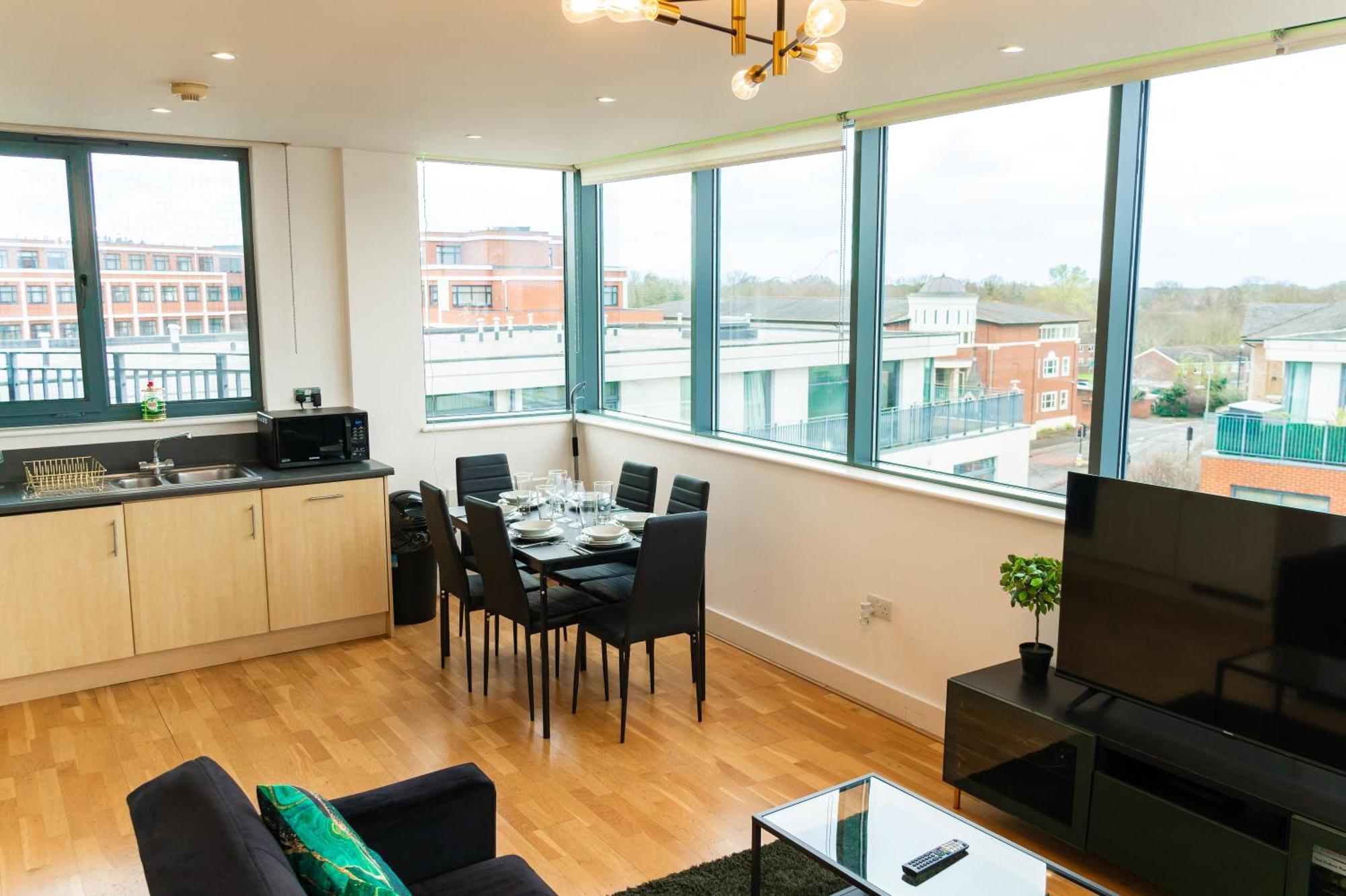The Regency Suite - Modern 2-Bed 1-Bath Apartment Chertsey Buitenkant foto